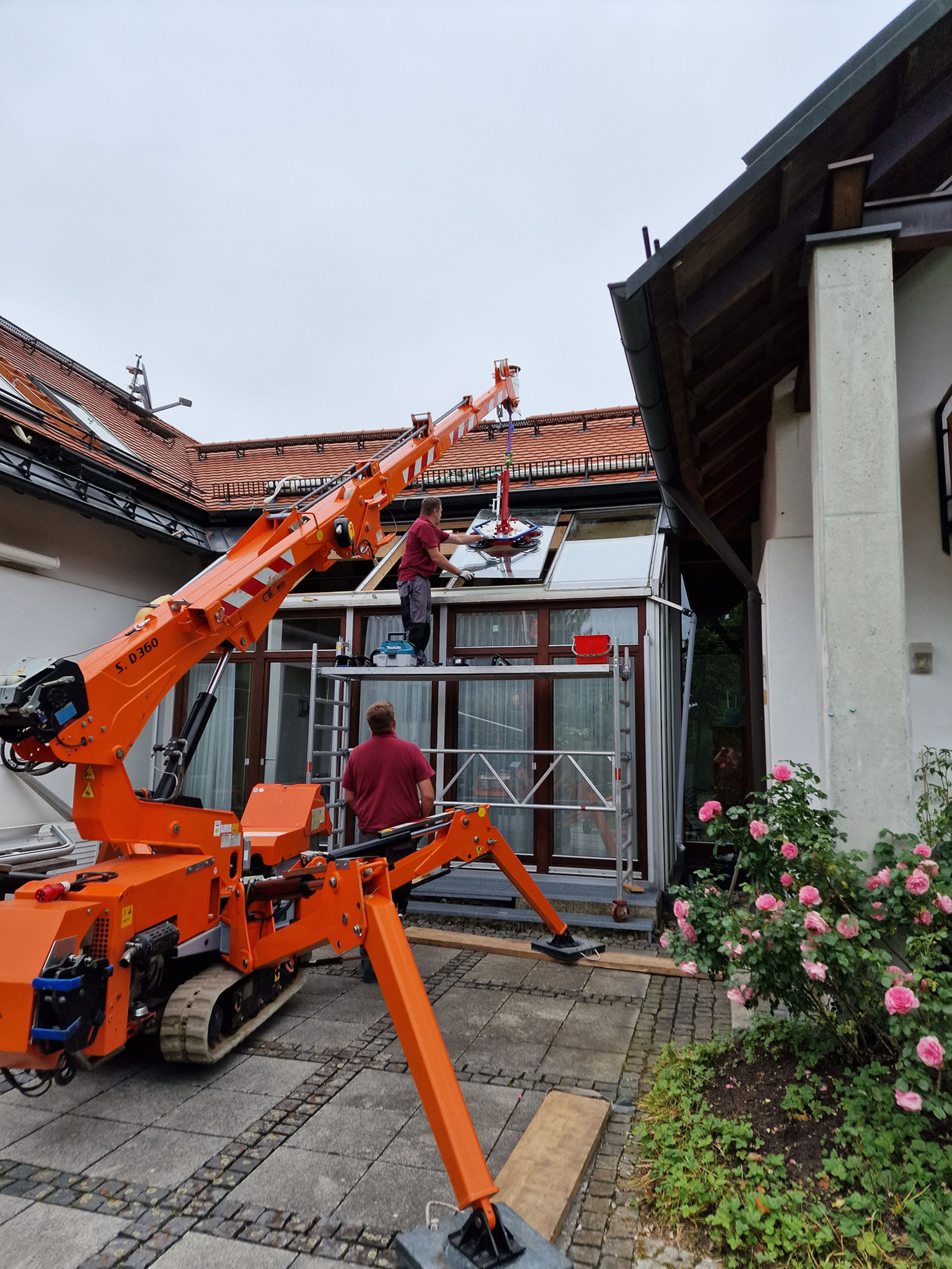 Kran bei City Glas TK GmbH in Weilheim i. OB
